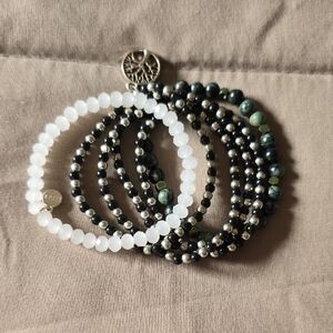 Elegant Black and White Beaded Bracelet Set